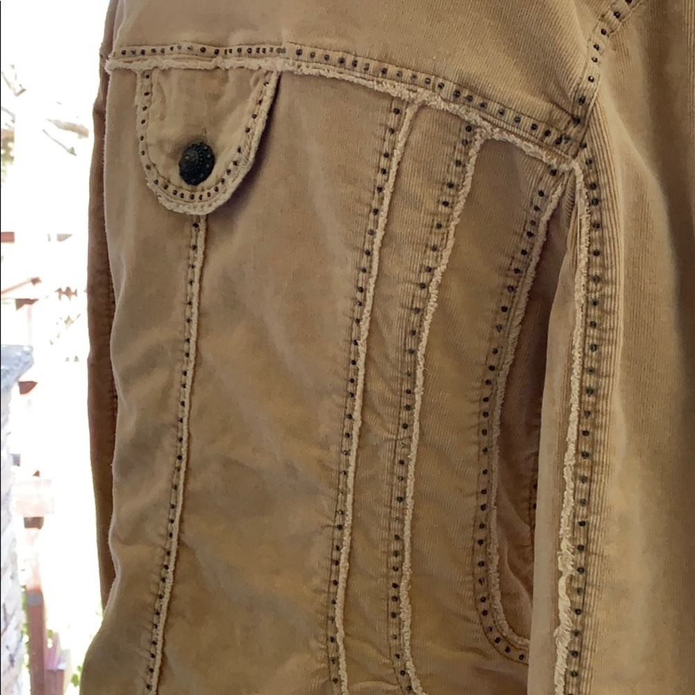 Boutique Jacket - Picture 5 of 7